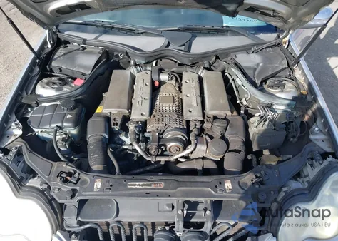 2004 Mercedes-Benz C 32 Amg z USA, uszkodzony, nr VIN WDBRF65J54F487465